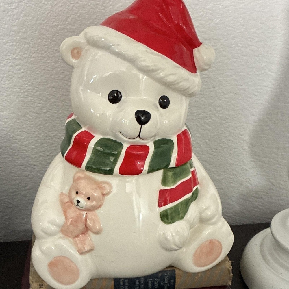 Homeco 1991 Ceramic Polar Bear Christmas cookie jar Santa Hat Striped Scarf